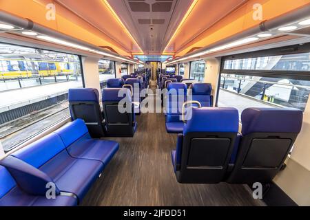 Rotterdam, Niederlande. 02.. Juli 2022. 2022-07-02 09:02:52 ROTTERDAM - Intercity New Generation (ICNG) in Rotterdam Central.ANP LEX VAN LIESHOUT niederlande Out - belgium Out Credit: ANP/Alamy Live News Stockfoto