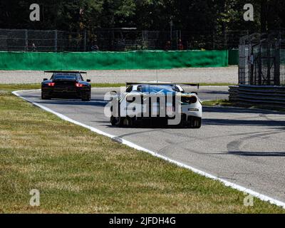 Monza, Italien. 01.. Juli 2022. 55 SPIRIT OF RACE CHE G Ferrari F488 GTE EVO Duncan Cameron (GBR) B Matthew Griffin (IRL) G David Perel (ZAF during Endurance - ELMS FP1 Monza, Italy Juli 1 2022 Quelle: Independent Photo Agency Srl/Alamy Live News Stockfoto