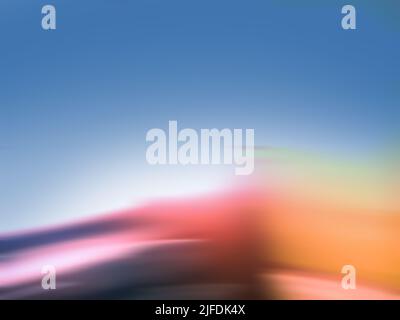 Frühlingsfelder mit grünem Gras und farbenprächtiger, heller Sonnenuntergangsstruktur. Farbenfrohe rosa und orange Sonne kommt von über dem Hügel entkoklicht zurück Stockfoto