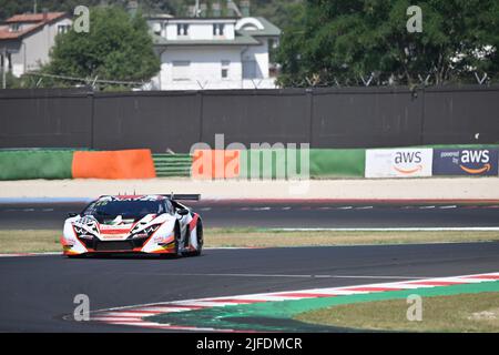 Misano, Italien. 02.. Juli 2022. Fanatec GT World Challange - Misano QUALIFYING 1 Credit: Independent Photo Agency/Alamy Live News Stockfoto