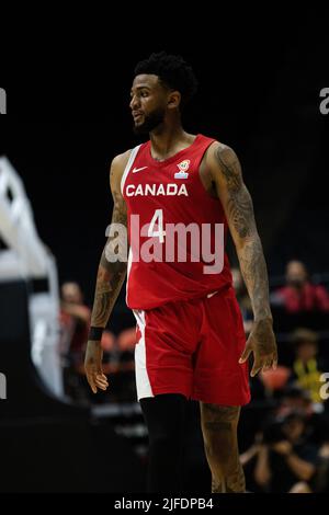 Hamilton, Kanada, 01. Juli 2022: Nickeil Alexander-Walker vom Team Canada während des Qualifikationsspiels der FIBA-Weltmeisterschaft (Fenster 3) gegen das Team Dominican Republic im ersten Ontario Centre in Hamilton, Kanada. Kanada gewann das Spiel mit der Punktzahl 95-75. Quelle: Phamai Techaphan/Alamy Live News Stockfoto