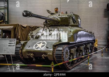 SINSHEIM, DEUTSCHLAND - MAI 2022: us-amerikanischer Mittelpanzer Sherman M4 A1 WW2 1943 Stockfoto