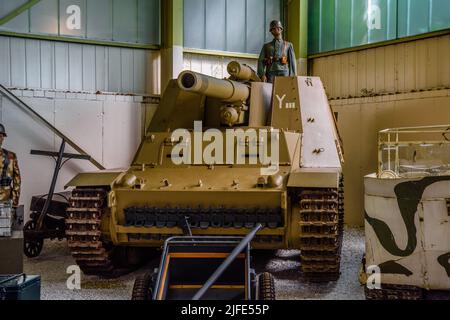 SINSHEIM, DEUTSCHLAND - MAI 2022: Sandpistole Hummel 1942 300ps WW2 3. reich nazi-Deutschland Stockfoto