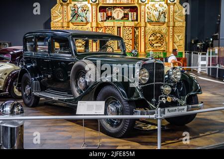 SINSHEIM, DEUTSCHLAND - MAI 2022: Black Maybach DSH 1934 130PS Stockfoto