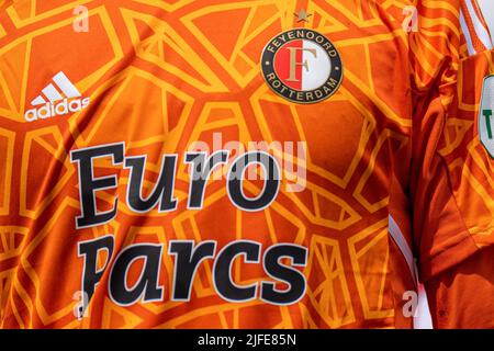 Rotterdam, Niederlande. 02.. Juli 2022. Rotterdam - das neue Keepershirt von Feyenoord in Varkenoord am 2. Juli 2022 in Rotterdam, Niederlande. (Box to Box Pictures/Yannick Verhoeven) Credit: Box to Box pictures/Alamy Live News Stockfoto