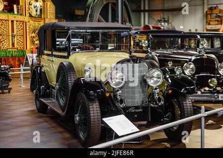 SINSHEIM, DEUTSCHLAND - MAI 2022: Beige Mercedes-Benz 630 1928 160PS Stockfoto