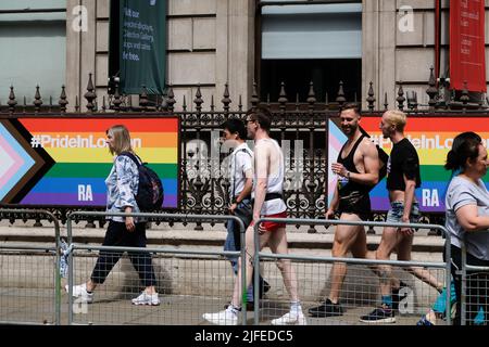 London, Großbritannien. 2.. Juli 2022. Die Parade von Pride London 2022. Kredit: Matthew Chattle/Alamy Live Nachrichten Stockfoto