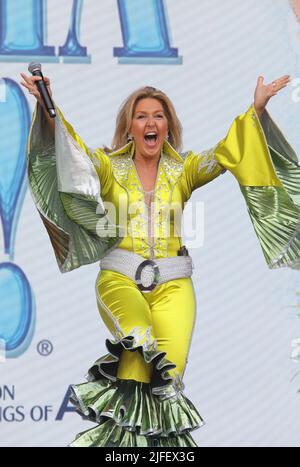 Mamma Mia, das Musical, auf der Bühne von West End Live 2022, derzeit im Novello Theatre, London, Großbritannien Stockfoto