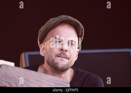 Göteborg, Schweden. 09. August 2018. Nils Frahm tritt auf der Bühne während des Way Out West Festivals in Göteborg auf. (Foto von Valeria Magri/SOPA Images/Sipa USA) Quelle: SIPA USA/Alamy Live News Stockfoto