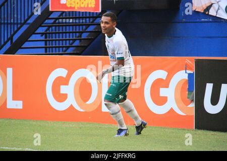 Manaus, Amazonas, Brasilien. 2.. Juli 2022. Brasilianische Fußballmeisterschaft - Dritte Division: Manaus vs Ferroviario-CE. 2. Juli 2022, Manaus, Amazonas, Brasilien: Fußballspiel zwischen Manaus und Ferroviario-CE, gültig für die Brasilianische Fußballmeisterschaft - Dritte Division, die am Samstag (2) in der Arena da Amazonia in Manaus, Amazonas, ausgetragen wird. Manaus Team gewann das Spiel mit dem Score von-4-2. Bild: Josemar Antunes/Thenews2 (Bild: © Josemar Antunes/TheNEWS2 via ZUMA Press Wire) Stockfoto