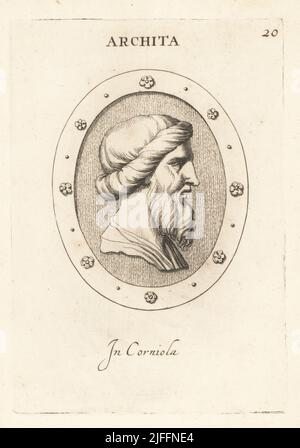 Büste von Archytas, altgriechischer Philosoph, Mathematiker, Musiktheoretiker, Astronom, Staatsmann und Stratege, 435/410–360/350 v. Chr. In Karneol. Archite. In Corniola. Kupferstich von Giovanni Battista Galestruzzi nach Leonardo Agostini aus Gemmae et Sculpturae Antiquae Depicti ab Leonardo Augustino Senesi, Abraham Blooteling, Amsterdam, 1685. Stockfoto