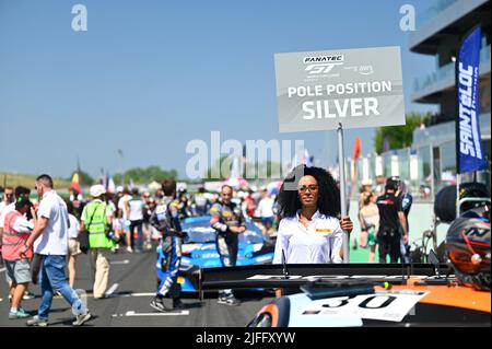 Fanatec GT World Challange - Misano RENNEN 1, Startaufstellung Stockfoto