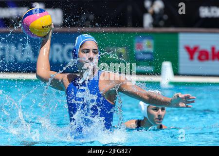 BUDAPEST, UNGARN - 2. JULI: Vasiliki Plevritou während der FINA World Championships Budapest 2022 7.-8. Platzspiel Frankreich gegen Griechenland am 2. Juli 2022 in Budapest, Ungarn (Foto: Albert ten Hove/Orange Picts) Stockfoto