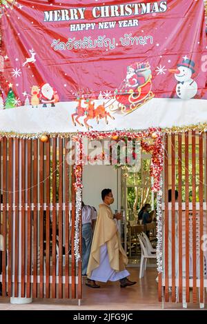 Weihnachtsmesse in der Mariä-Himmelfahrt-Kirche, Banglamung Siam Country Club, Pattaya, Chonburi, Thailand Stockfoto