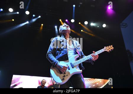 Simon McBride von Deep Purple, während des Woosh! Tour, 2.. Juli, im Auditorium Parco della Musica, Rom, Italien Stockfoto