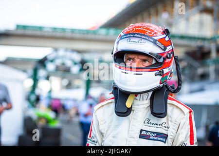 16 WERNER Marco (DE), Chevron B36 / 1976, Portrait während der Le Mans Classic 2022 vom 30. Juni bis 3. Juli 2022 auf dem Circuit des 24 Heures du Mans, in Le Mans, Frankreich - Foto Damien Saulnier / DPPI Stockfoto