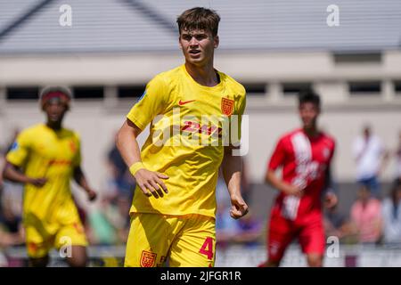 GOOR, NIEDERLANDE - 3. JULI: Mads Kristian vom FC Nordsjaelland beim Vorsaison-Freundschaftsspiel zwischen FC Twente und FC Nordsjaelland am 3. Juli 2022 im Sportpark Heeckeren in Goor, Niederlande (Foto: Jeroen Meuwsen/Orange Picts) Stockfoto