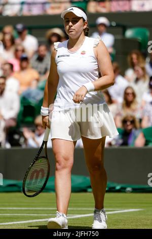 London, Großbritannien, 3.. Juli 2022: Elena Ostapenko während der Wimbledon Tennis Championships 2022 im All England Lawn Tennis and Croquet Club in London. Kredit: Frank Molter/Alamy Live Nachrichten Stockfoto