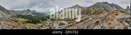 Panorama des Col d Izoard, einer Etappe der Tour de france in den französischen alpen Stockfoto