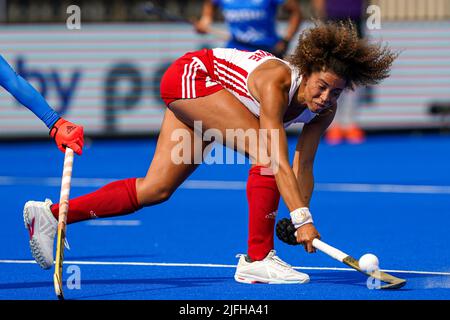 AMSTELVEEN, NIEDERLANDE - 3. JULI: Darcy Bourne von England während des FIH Hockey Women's World Cup 2022 Matches zwischen England und Indien im Wagener Hockey Stadium am 3. Juli 2022 in Amstelveen, Niederlande (Foto von Andre Weening/Orange Picics) Credit: Orange Pics BV/Alamy Live News Stockfoto