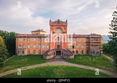 Luftbild des Exterio des Schlosses von Sammezzano in Italien Stockfoto