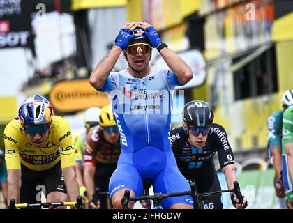 Vejle nach Sonderborg, Dänemark. 3.. Juli 2022. Dylan GROENEWEGEN schlägt Wout VAN AERT, Peter SAGAN, Jasper PHILIPSEN auf der Tour De France, Etappe 3, Dänemark, 3.. Juli 2022, Credit:Pool/Goding Images/Alamy Live News Credit: Peter Goding/Alamy Live News Stockfoto