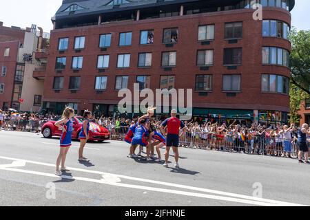 Jubeln Sie New York bei der Pride Parade in NYC am 26. Juni 2022 Stockfoto