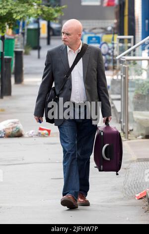 Mick Lynch, Generalsekretär der National Union of Rail, Maritime and Transport Workers (GMT), trifft beim Gewerkschaftsbüro der RMT, dem Gewerkschaftshaus, Stockfoto