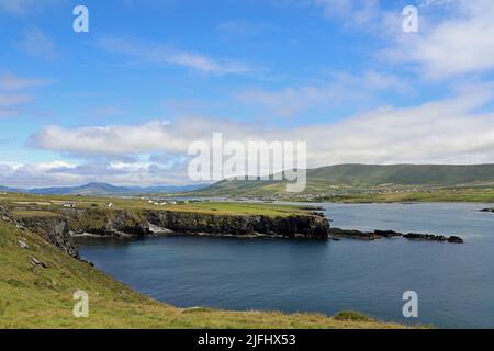 Blick auf Portmagee in der Grafschaft Kerry von Bray Head auf Valentia Island Stockfoto