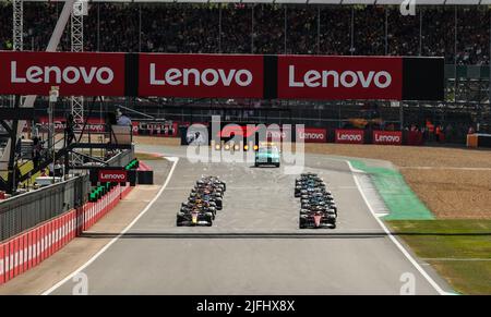 Silverstone, Großbritannien. 3.. Juli 2022, Silverstone Circuit, Silverstone, Northamptonshire, England: Großer Preis von Großbritannien F1, Renntag: Neustart des Rennens Credit: Action Plus Sports Images/Alamy Live News Stockfoto