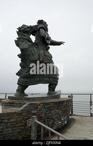 Statue von Saint Brendan the Navigator auf dem Samphire Rock im Fenit Harbour in der Grafschaft Kerry Stockfoto