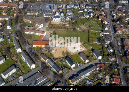 Luftaufnahme, Baustelle mit Neubau eines Kindergartens neben der katholischen Grundschule Norbertschule, Werl, Soester Börde, Nord Rh Stockfoto