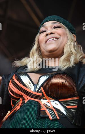 Glynde, England, Großbritannien. 3.. Juli 2022. TLC spielen am Sonntag auf der Hauptbühne beim Love Supreme Festival in Glynde, East Sussex. Das Festival sah eine Mischung aus Jazz, Funk und Soul Acts. (Bild: © Rod Harbinson/ZUMA Press Wire) Bild: ZUMA Press, Inc./Alamy Live News Stockfoto