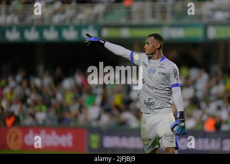 Curitiba, Brasilien. 03.. Juli 2022. Torwart Rafael William während Coritiba und Fortaleza. Spiel gültig für die 15. Runde der Brasilianischen Meisterschaft 2022. Major Antônio Couto Pereira Stadion in Curitiba, Pr. Kredit: Reinaldo Reginato/FotoArena/Alamy Live Nachrichten Stockfoto