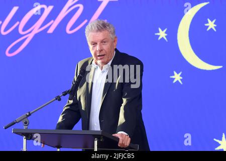 München, Deutschland. 03.. Juli 2022. Dieter Reiter (SPD), Bürgermeister von München, spricht bei der Sommernacht der Jüdischen Kulturtage 36. im Literaturhaus. Quelle: Felix Hörhager/dpa/Alamy Live News Stockfoto