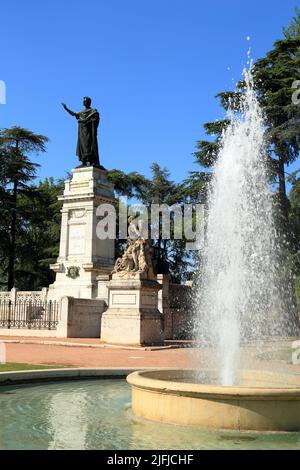 Denkmal für Virgilio, Piazza Virgiliana, Mantova, Mantua Italien Stockfoto