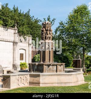 Der Brunnen im Mellon Park, einem Stadtpark im Stadtteil Shadyside in Pittsburgh, Pennsylvania, USA Stockfoto