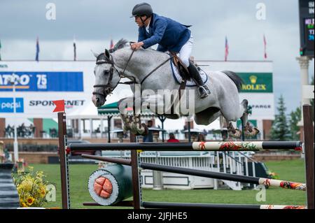 Calgary, Alberta, Kanada, 2022-07-03, Federic Fernandez (MEX) Riding Romeo, Spruce Meadows International Showjumping, Pan American Cup by Rolex. Stockfoto