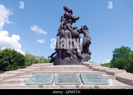 Kiew, Ukraine 15. Mai 2021: Gedenkstätte Babi Yar der Nazi-Massenhinrichtungen der Zivilbevölkerung von Roma, Juden und sowjetischen Kriegsgefangenen Stockfoto