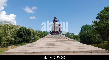 Kiew, Ukraine 15. Mai 2021: Gedenkstätte Babi Yar der Nazi-Massenhinrichtungen der Zivilbevölkerung von Roma, Juden und sowjetischen Kriegsgefangenen Stockfoto