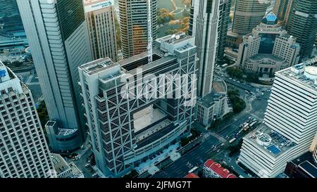 Peking, China. 4.. Juli 2022. Das Foto zeigt eine Außenansicht der Shanghai Stock Exchange im Pudong New Area in Shanghai, Ostchina. Quelle: Xinhua/Alamy Live News Stockfoto