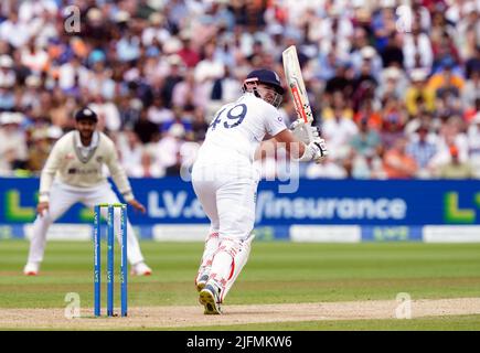 Der englische Alex Lees am vierten Tag des fünften Spiels der LV= Insurance Test Series im Edgbaston Stadium, Birmingham. Bilddatum: Montag, 4. Juli 2022. Stockfoto