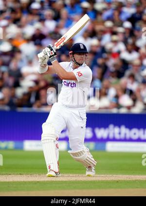 Der englische Alex Lees am vierten Tag des fünften Spiels der LV= Insurance Test Series im Edgbaston Stadium, Birmingham. Bilddatum: Montag, 4. Juli 2022. Stockfoto