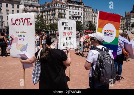 Frankreich, Lyon, 2022-07-02. Demonstration zur Unterstützung der Abtreibungsrechte in den Vereinigten Staaten. Stockfoto