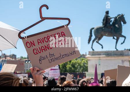 Frankreich, Lyon, 2022-07-02. Demonstration zur Unterstützung der Abtreibungsrechte in den Vereinigten Staaten. Stockfoto