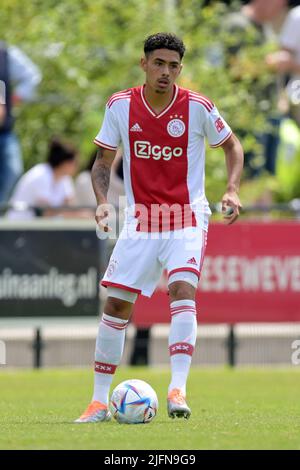 OLDENZAAL - Tristan GOOIJER von Ajax beim Freundschaftsspiel zwischen Ajax Amsterdam und SC Paderborn 07 im Sportpark Vondersweijde am 2. Juli 2022 in Oldenzaal, Niederlande. ANP GERRIT VAN COLOGNE Stockfoto