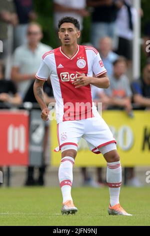 OLDENZAAL - Tristan GOOIJER von Ajax beim Freundschaftsspiel zwischen Ajax Amsterdam und SC Paderborn 07 im Sportpark Vondersweijde am 2. Juli 2022 in Oldenzaal, Niederlande. ANP GERRIT VAN COLOGNE Stockfoto