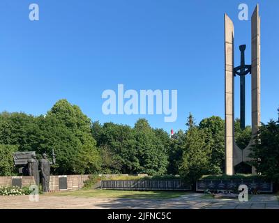 Klaipeda, Litauen. 28.. Juni 2022. Das Denkmal der sowjetischen Soldaten, bestehend aus mehreren Skulpturen. Quelle: Alexander Welscher/dpa/Alamy Live News Stockfoto