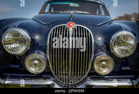 Jaguar 3,4-Liter-Limousine mit 1964 Liter Hubraum. Stockfoto