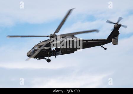 SLIAC/SLOWAKEI - August 3, 2019: Slowakische Luftwaffe Sikorsky UH-60M Black Hawk7642 Transporthubschrauber Anzeige an Siaf slowakischen International Air Fest Stockfoto